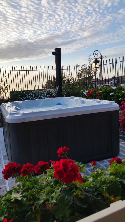 Gasthaus Casa Jacinta Con Jacuzzi Costa Adeje  Exterior foto